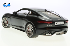 Jaguar F-Type R Coupe 2015 matt schwarz | Autoart | 1:18